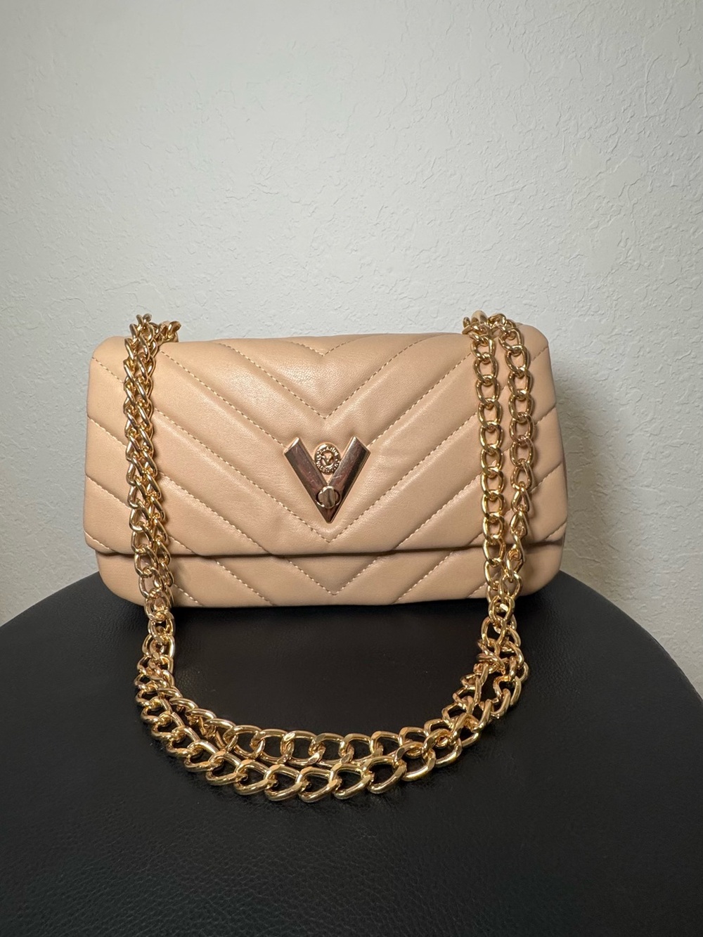 Valentino Orlandi Quilted Beige Shoulder Bag with Gold Chain Strap